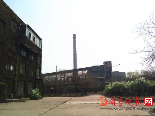 齐鲁晚报3月30日讯30日上午，历城化肥厂小区举办供暖设施成功改造庆祝大会，庆祝该小区成功加入了济南热力公司集中供暖，告别了小乐投（中国）供暖。根据济南市的要求，城区134台35吨以下的燃煤供暖乐投（中国）今冬供暖前必须淘汰升级，将不再供暖。